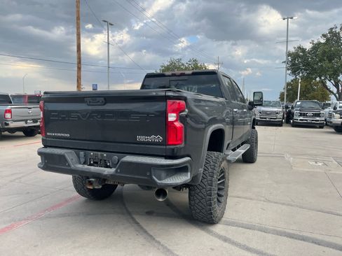Used 2020 Chevrolet Silverado 2500 High Country w/ Z71 Off-Road Package AWD/4WD image 3