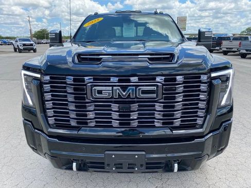 Used 2025 GMC Sierra 2500 Denali Ultimate AWD/4WD image 9
