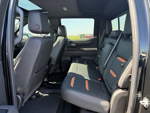 Used 2026 GMC Sierra 1500 AT4 w/ AT4 Premium Package AWD/4WD image 17