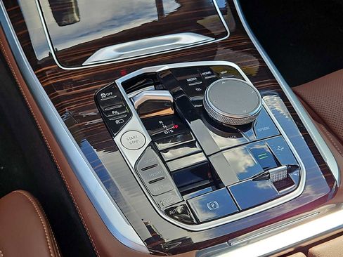 New 2026 BMW X5 xDrive50e w/ M Sport Package image 35