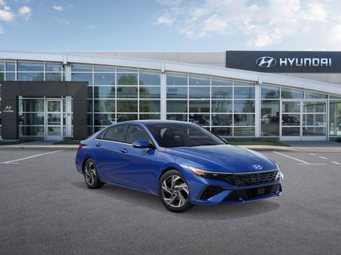 New 2026 Hyundai Elantra Limited image 2