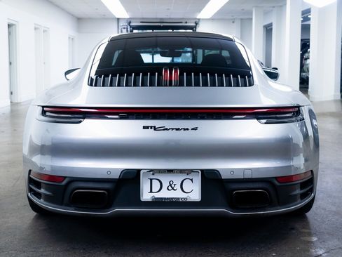 Used 2021 Porsche 911 Carrera 4 image 5