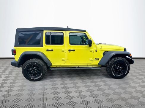 Used 2023 Jeep Wrangler Unlimited w/ Cold Weather Group AWD/4WD image 5