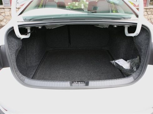 Used 2019 Volkswagen Jetta SEL FWD image 13