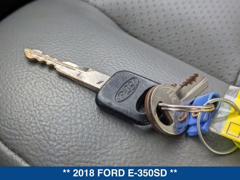 Used 2018 Ford E-350 and Econoline 350 Super Duty w/ Power Windows & Locks Group image 24