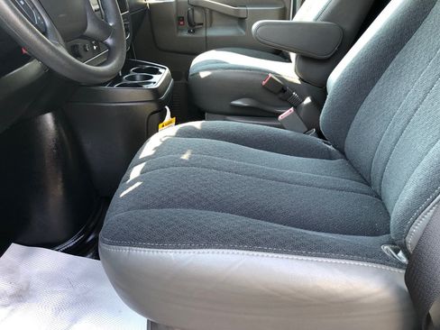 Used 2025 GMC Savana 2500 w/ Driver Convenience Package RWD image 18