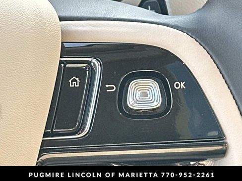 New 2026 Lincoln Corsair Grand Touring w/ Rear Removable Package Tray image 26