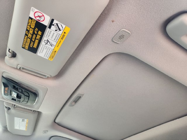 Certified 2024 Toyota Corolla Cross LE w/ Moonroof Package FWD image 25