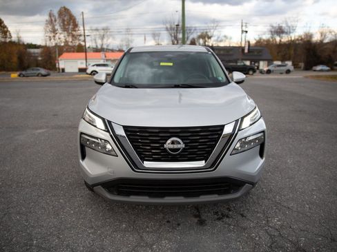 Used 2022 Nissan Rogue SV image 9