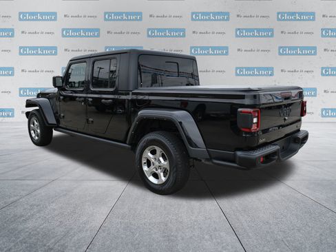 Used 2021 Jeep Gladiator Sport image 8