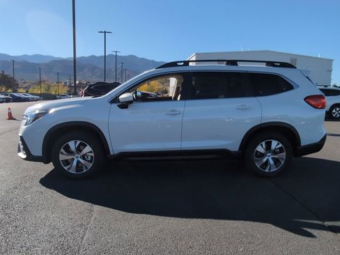 New 2025 Subaru Ascent Premium image 4