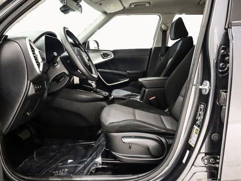 Used 2023 Kia Soul LX w/ Option Group 015 image 13