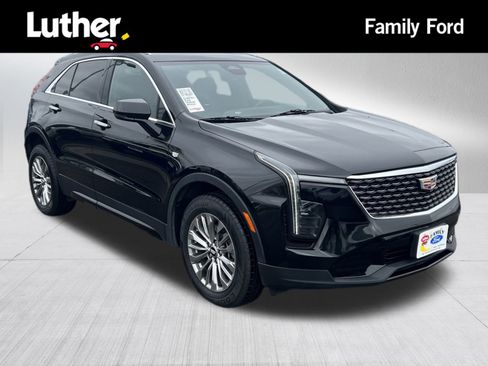 Used 2024 Cadillac XT4 Premium Luxury image 1