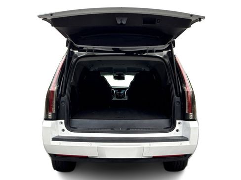 Used 2016 Cadillac Escalade 2WD image 9