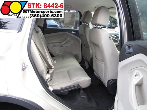 Used 2017 Ford Escape SE FWD image 18
