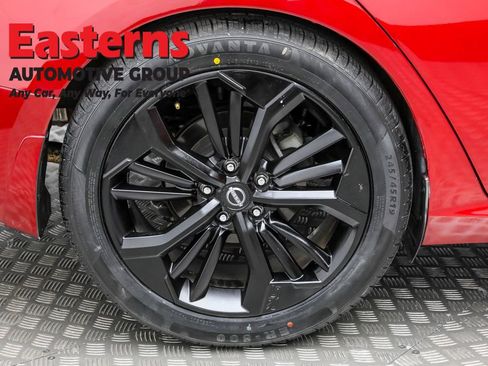 Used 2023 Nissan Altima 2.5 SR w/ SR Premium Package FWD image 29