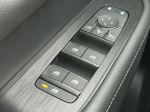 Used 2025 Nissan Armada PRO-4X image 22