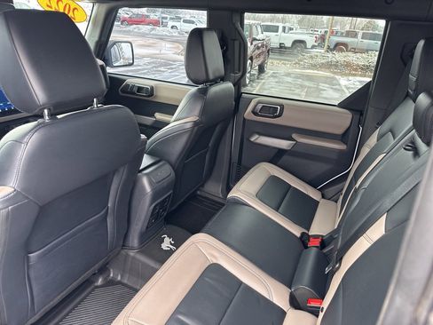 Used 2022 Ford Bronco Wildtrak image 19