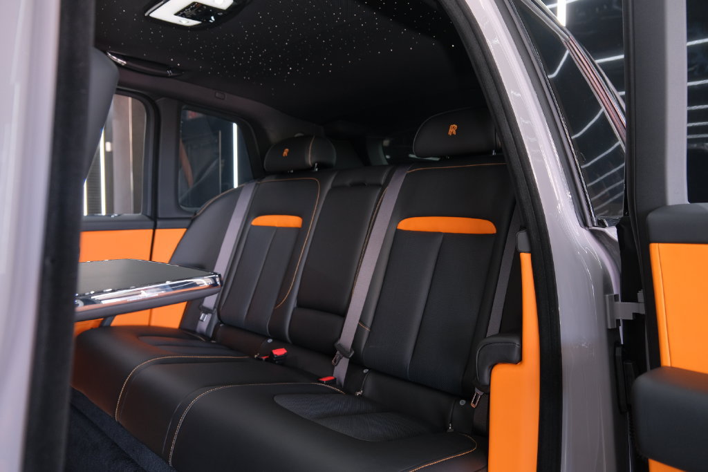 Used 2027 Rolls-Royce Cullinan AWD/4WD image 44