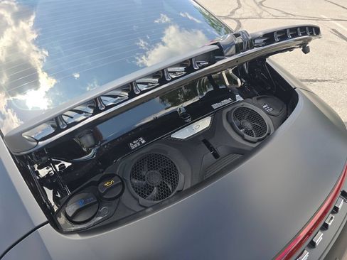 Used 2025 Porsche 911 Carrera RWD image 18