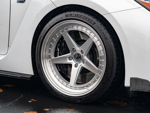 Used 2015 Lexus RC F w/ Premium Package RWD image 3
