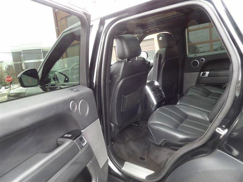 Used 2016 Land Rover Range Rover Sport HSE image 11