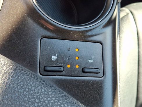 Used 2021 Toyota Camry XSE image 25