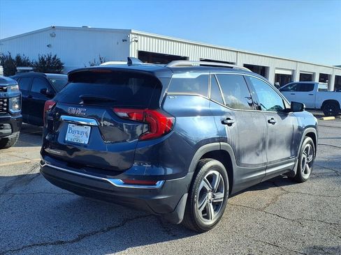 Used 2019 GMC Terrain SLT w/ Preferred Package image 2