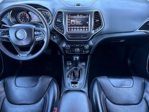 Used 2022 Jeep Cherokee Trailhawk w/ Premium Leather Package image 3