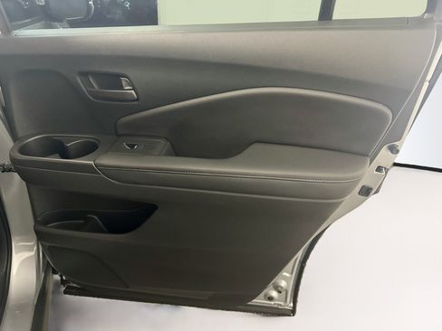 Used 2023 Honda Passport EX-L image 32