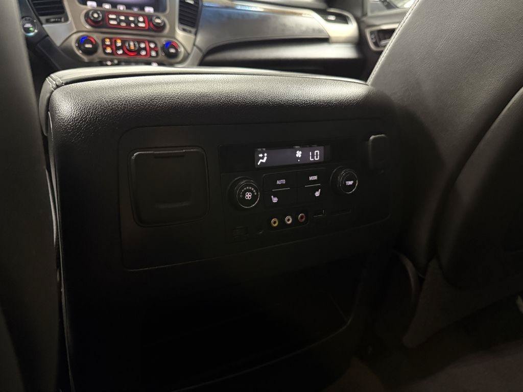 Used 2015 GMC Yukon XL Denali w/ Touring Package AWD/4WD image 35