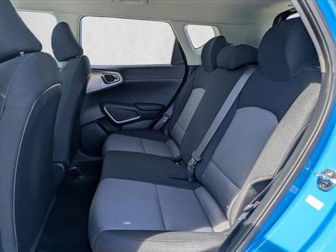Used 2023 Kia Soul S FWD image 18