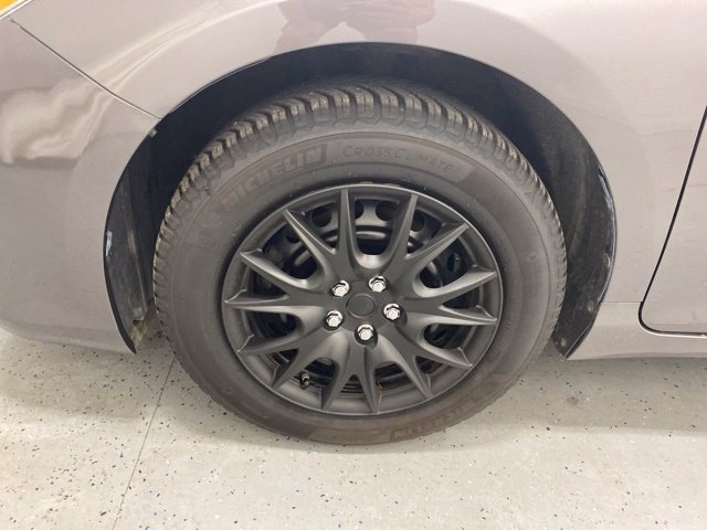 Used 2016 Toyota Camry LE FWD image 9