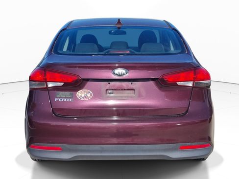 Used 2018 Kia Forte LX FWD image 7