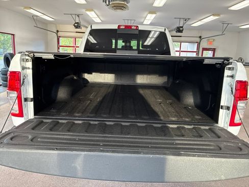 Certified 2022 RAM 2500 Tradesman AWD/4WD image 26