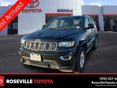 Used 2017 Jeep Grand Cherokee Laredo w/ Quick Order Package 2BE