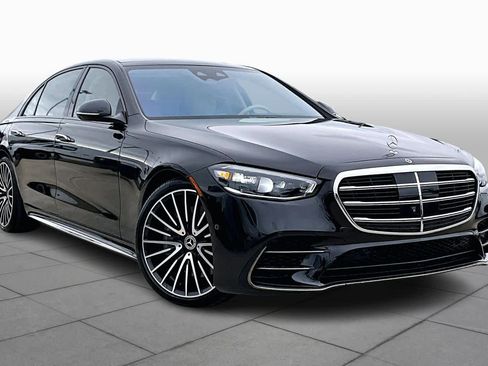 Used 2023 Mercedes-Benz S 580 4MATIC Sedan image 2
