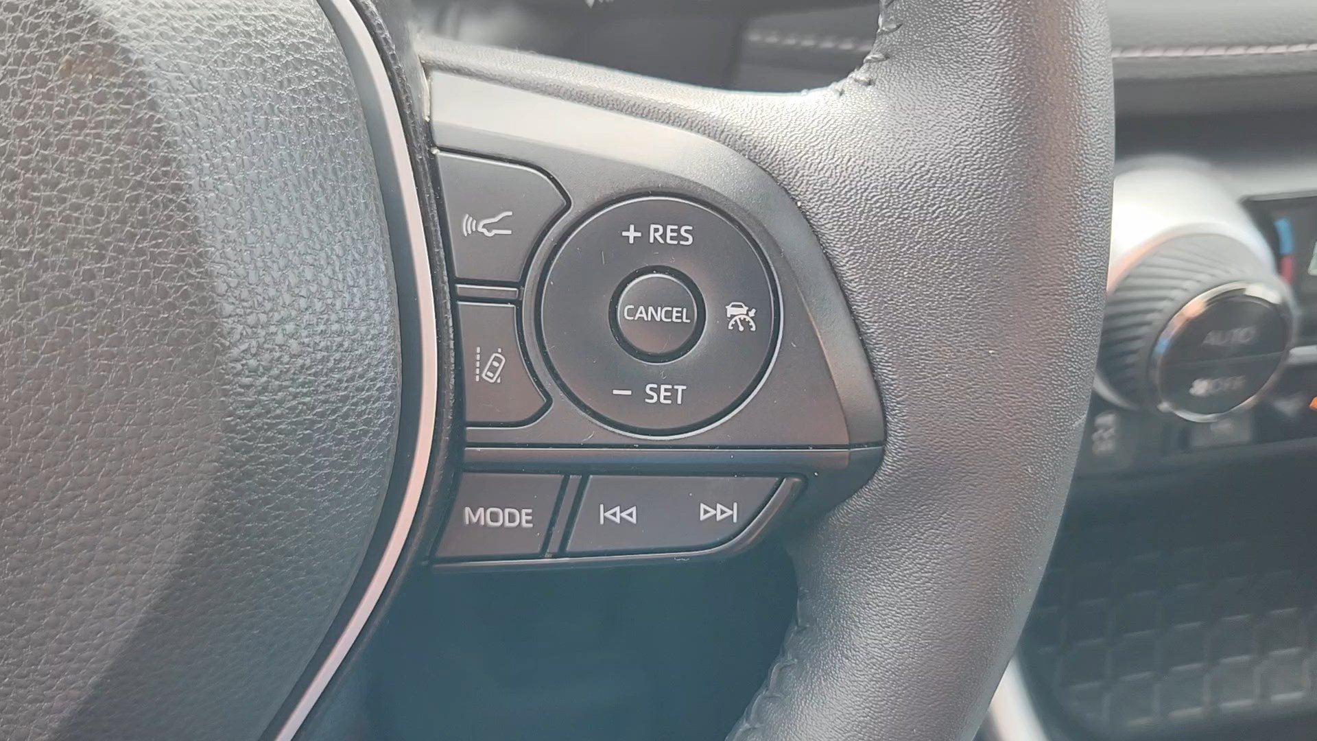 Certified 2023 Toyota RAV4 XLE Premium AWD/4WD image 13
