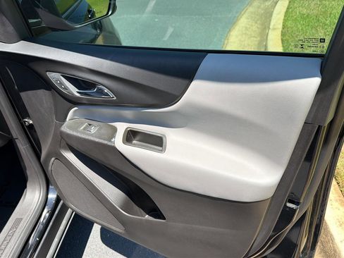 Used 2024 Chevrolet Equinox LS w/ LS Convenience Package FWD image 14