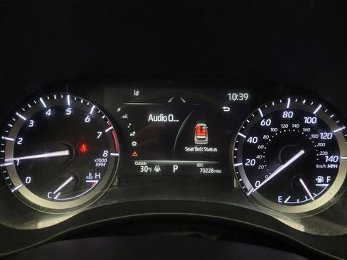 Used 2022 Toyota Highlander XLE image 23