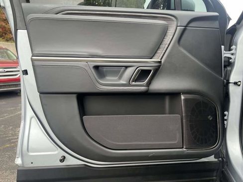 Used 2023 Rivian R1S Adventure image 21