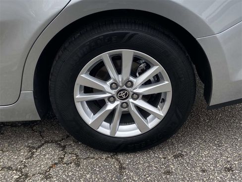 Used 2026 Toyota Camry LE image 8