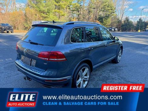 Used 2016 Volkswagen Touareg Executive image 7