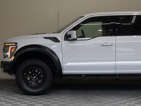 Used 2025 Ford F150 Raptor AWD/4WD image 9