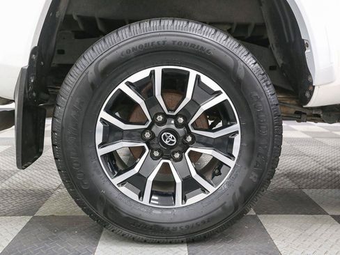 Used 2023 Toyota Tacoma TRD Sport AWD/4WD image 16