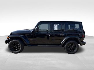 Used 2022 Jeep Wrangler Unlimited Sahara video 2