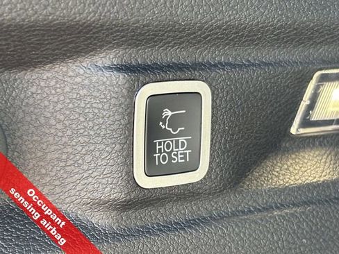 New 2025 Jeep Grand Cherokee L Limited w/ Black Appearance Package image 40