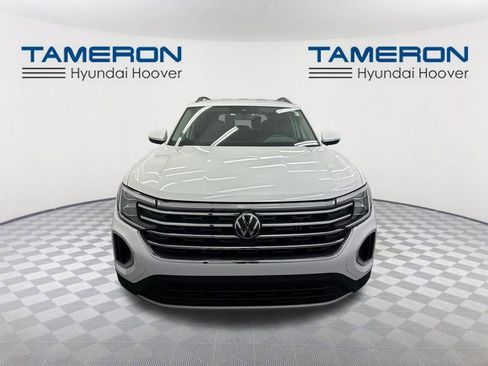 Used 2025 Volkswagen Atlas SE image 8