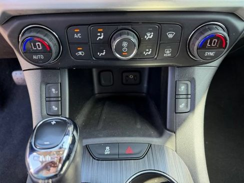 Used 2019 GMC Acadia SLT FWD image 21