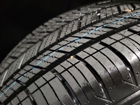 Used 2022 Nissan Kicks SR w/ Premium Package image 11